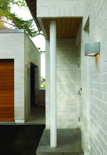 Sprawdź Kinkiet Zewnętrzny Vasa 127 Aluminium RAL-9006 - NORLYS